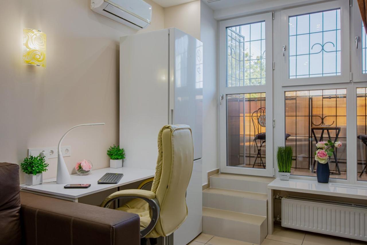 Big Jacuzzi , Sauna , Khreshchatyk Apartments Kiev Ngoại thất bức ảnh