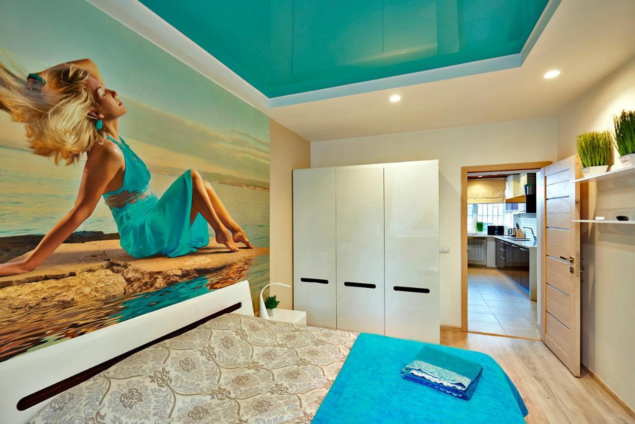 Big Jacuzzi , Sauna , Khreshchatyk Apartments Kiev Ngoại thất bức ảnh