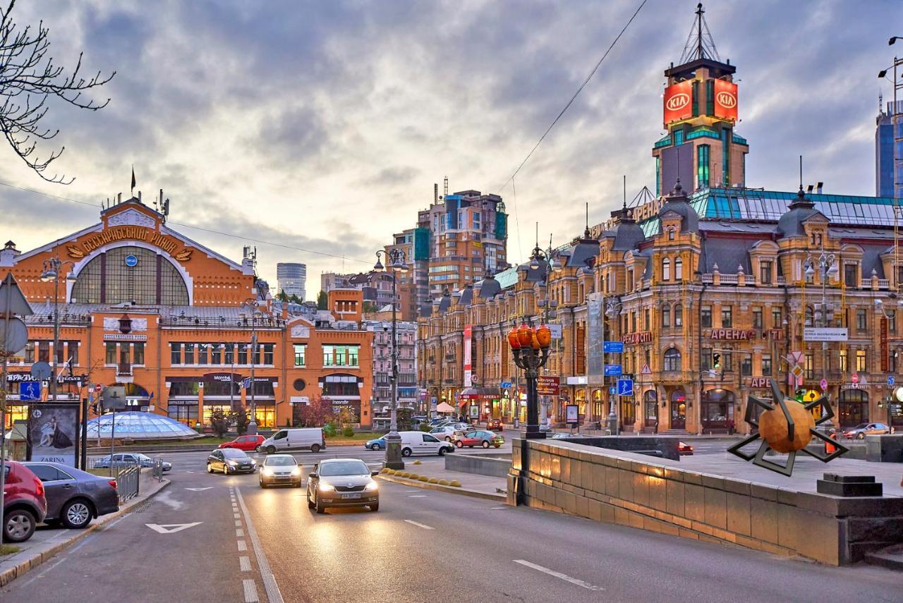 Big Jacuzzi , Sauna , Khreshchatyk Apartments Kiev Ngoại thất bức ảnh